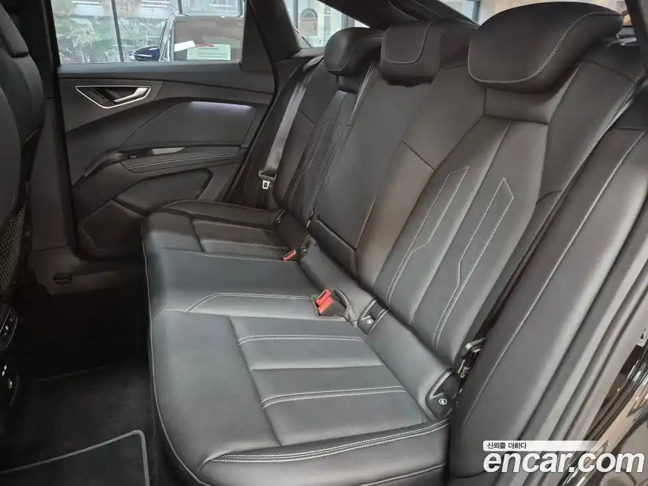 Audi Q4 e-tron 2025 Автомат в Москве № 188981, фото 11