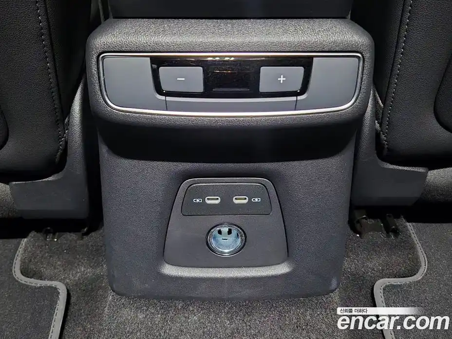 Audi Q4 e-tron 2025 Автомат в Москве № 188981, фото 17