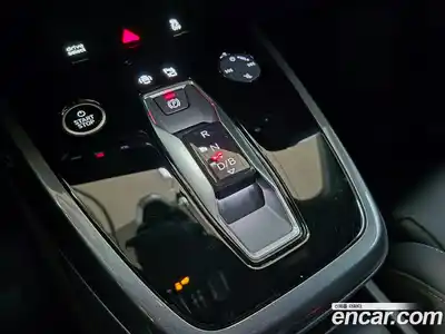 Audi Q4 e-tron 2025 Автомат в Москве № 188981, миниатюра 9