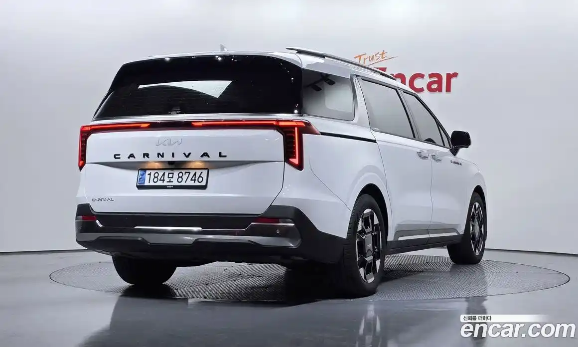 Kia Canival 2024 2.2 Автомат в Москве № 19130, фото 17