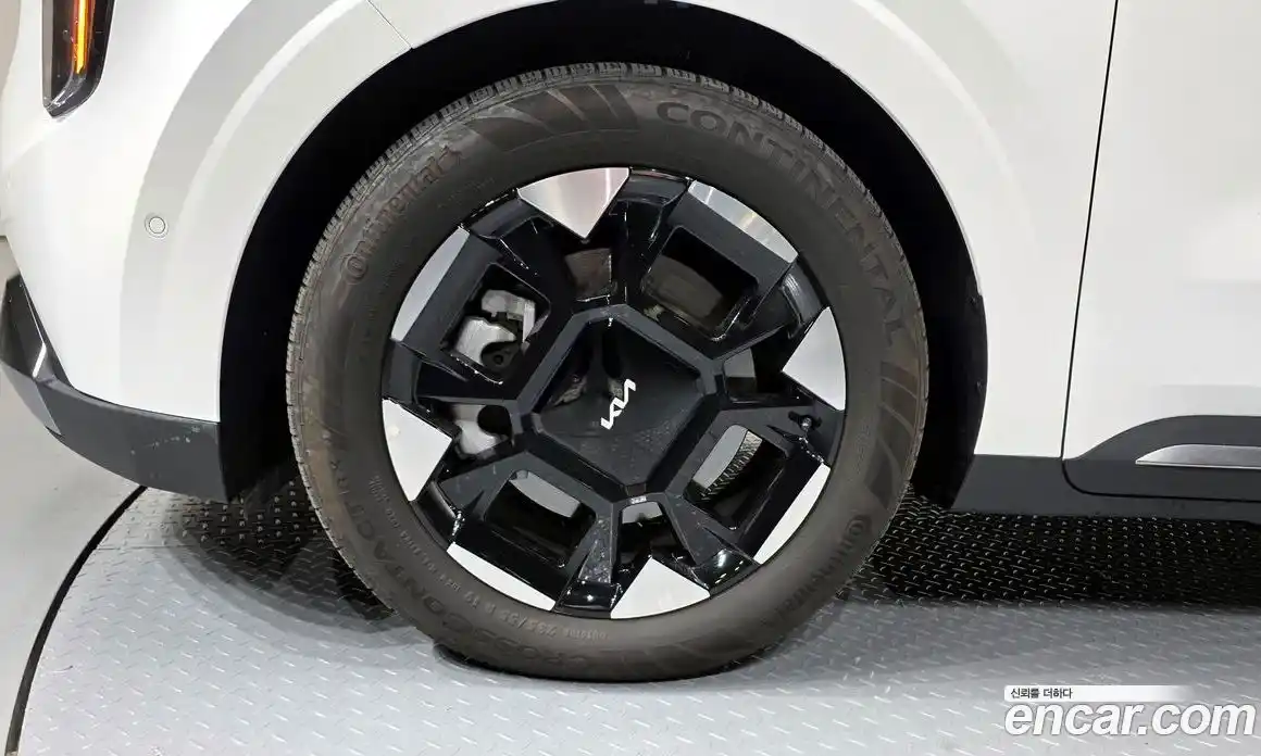 Kia Canival 2024 2.2 Автомат в Москве № 19130, фото 6