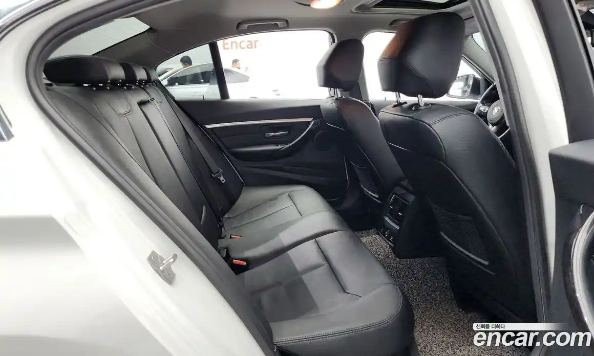 BMW 3-Series 2016 2.0 Автомат в Москве № 193225, фото 16