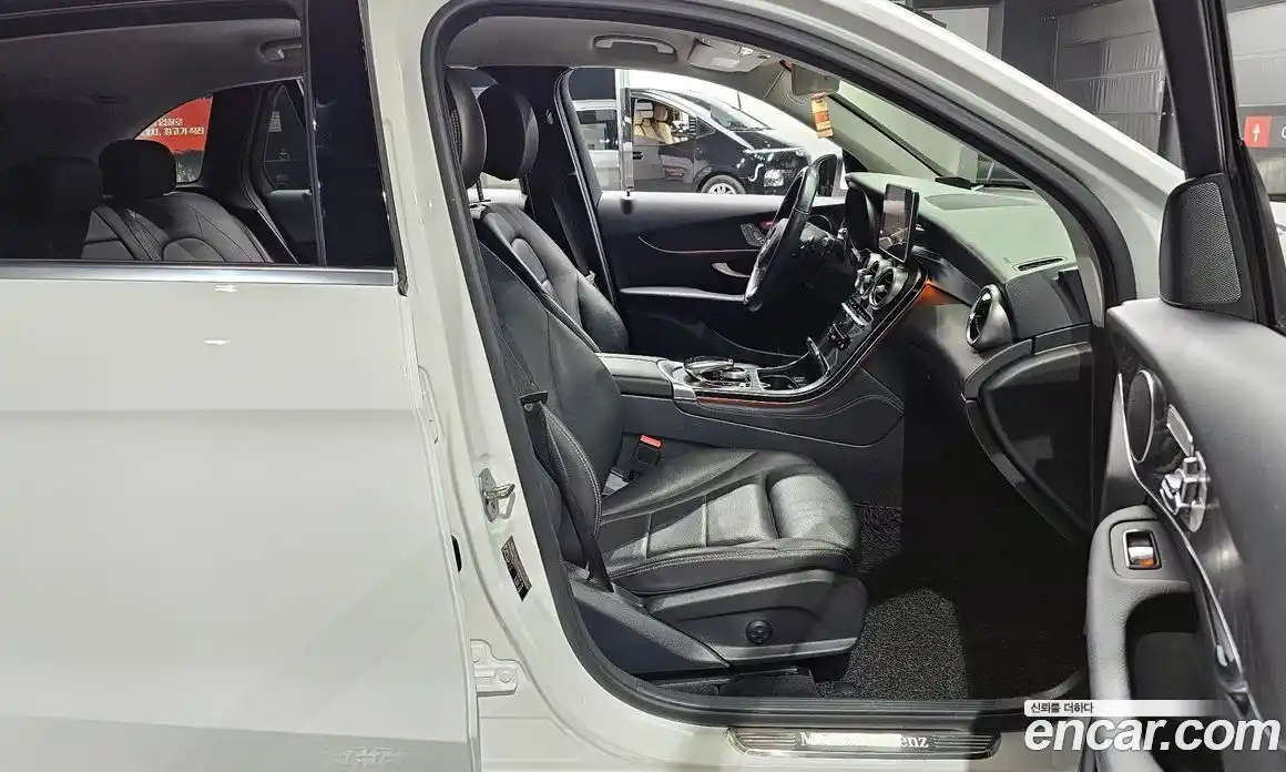 Mercedes-Benz GLC-Class 2019 2.0 Автомат в Москве № 194601, фото 19