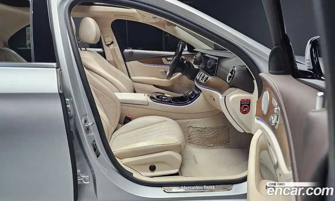 Mercedes-Benz E-Class 2019 2.0 Автомат в Москве № 195144, фото 18