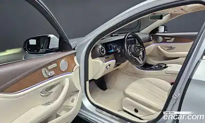 Mercedes-Benz E-Class 2019 2.0 Автомат в Москве № 195144, миниатюра 8