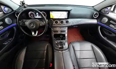 Mercedes-Benz E-Class 2018 2.0 Автомат в Москве № 195178, миниатюра 12