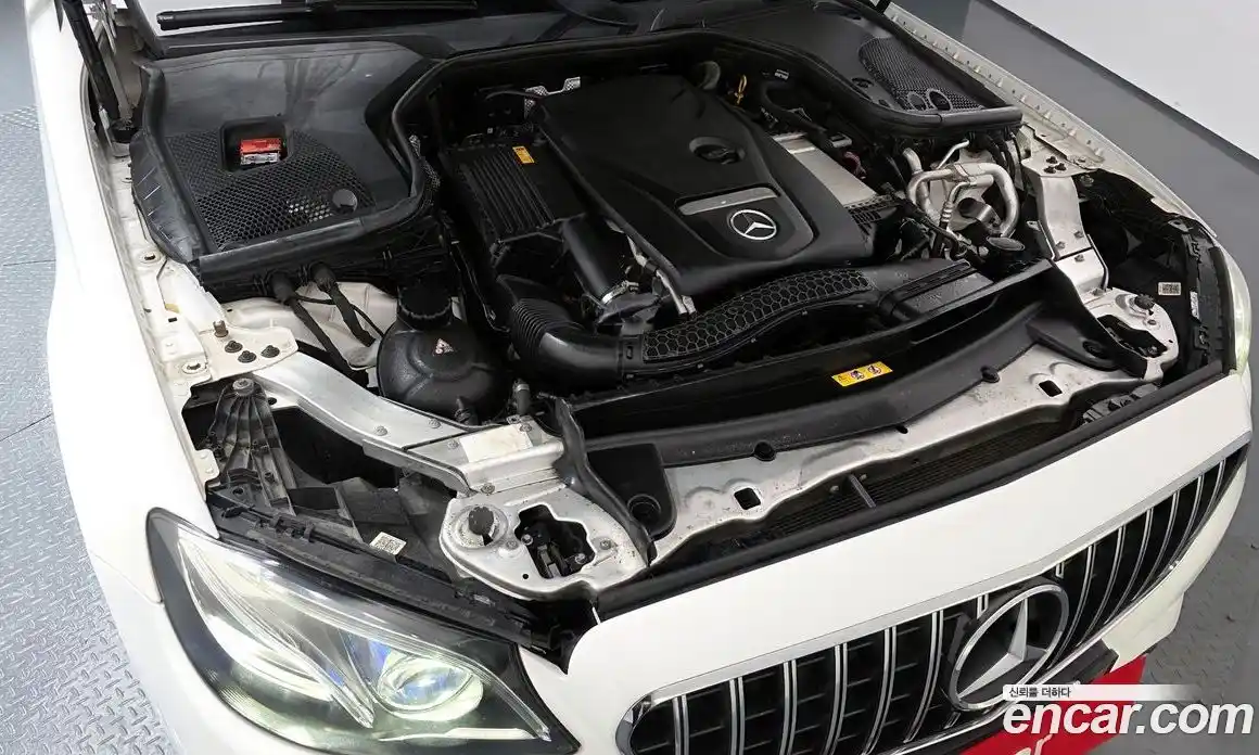 Mercedes-Benz E-Class 2018 2.0 Автомат в Москве № 195178, фото 15