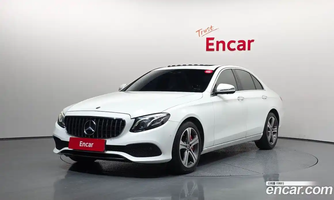 Mercedes-Benz E-Class 2018 2.0 Автомат в Москве № 195178, фото 3