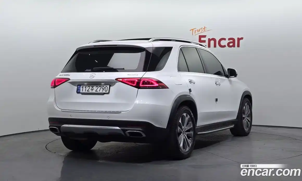 Mercedes-Benz GLE-Class 2022 2.0 Автомат в Москве № 195354, фото 12