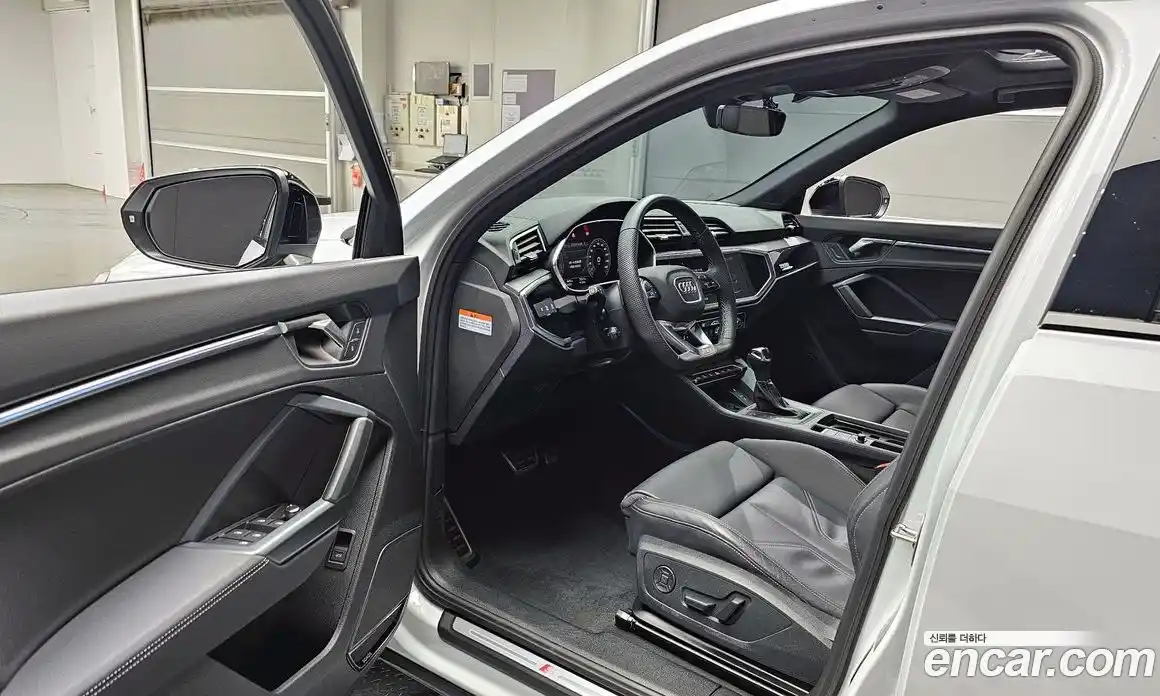 Audi Q3 2025 2.0 Автомат в Москве № 195892, фото 15