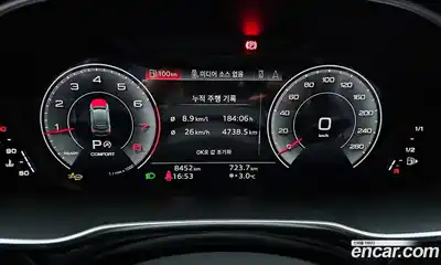 Audi Q3 2025 2.0 Автомат в Москве № 195892, миниатюра 2