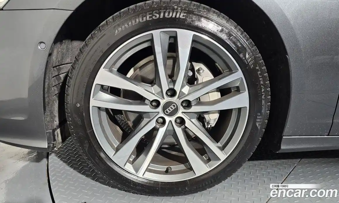 Audi A6 2023 2.0 Автомат в Москве № 196211, фото 8