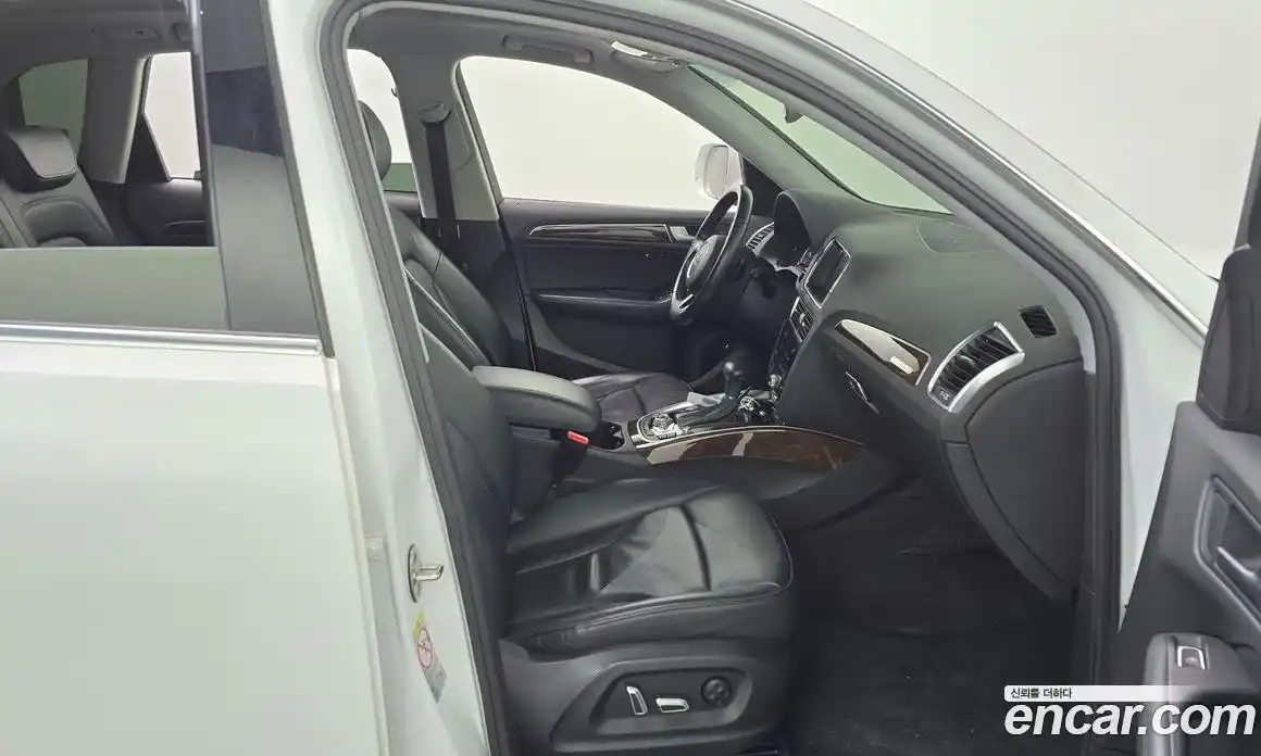 Audi Q5 2015 2.0 Автомат в Москве № 196580, фото 3