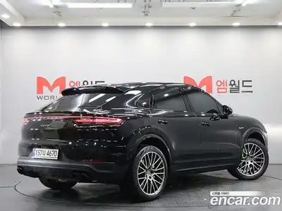 Porsche Cayenne 2023 3.0 Автомат в Москве № 197223, миниатюра 3