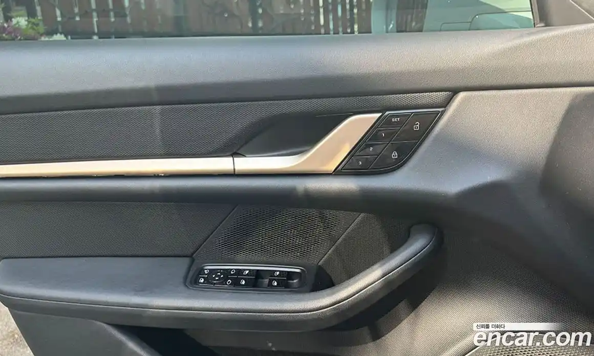 Porsche Taycan 2021 Автомат в Москве № 197920, фото 18