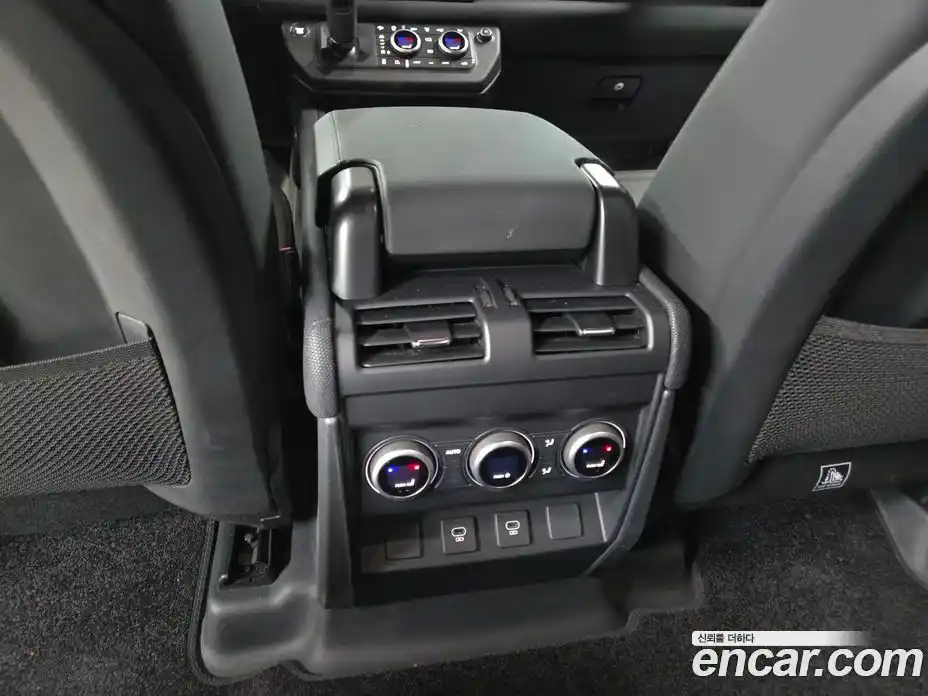 Land Rover Defender 2025 3.0 Автомат в Москве № 198091, фото 18