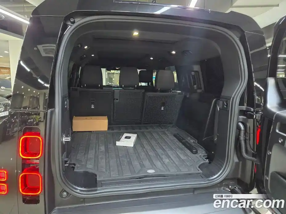 Land Rover Defender 2025 3.0 Автомат в Москве № 198091, фото 5