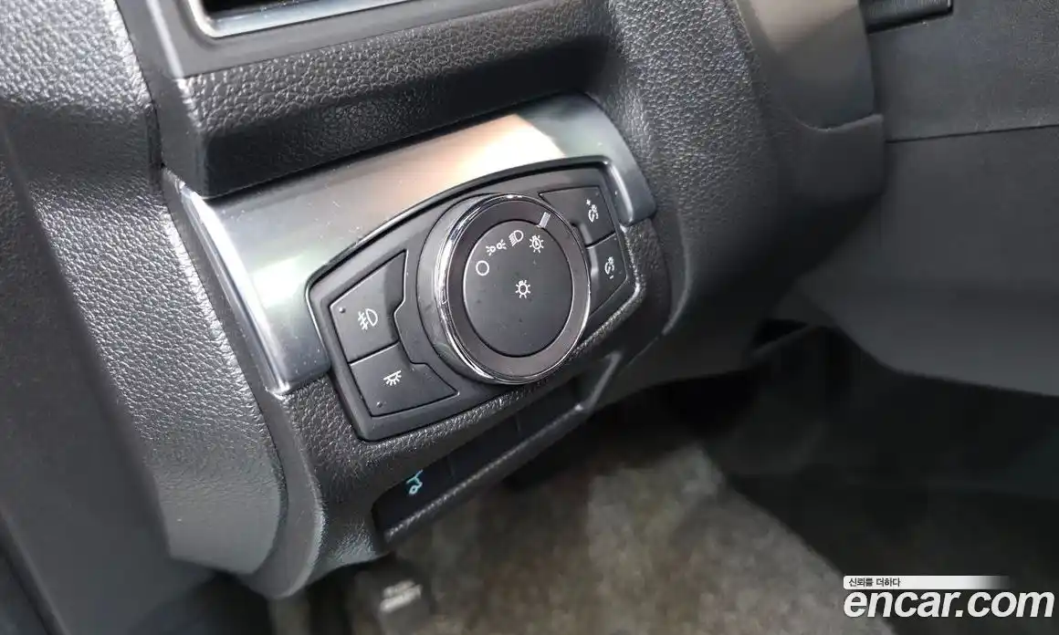 Ford Explorer 2018 2.3 Автомат в Москве № 199713, фото 6