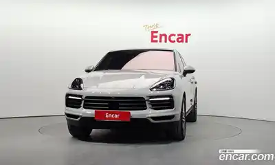 Porsche Cayenne 2023 3.0 Автомат в Москве № 213125, миниатюра 3