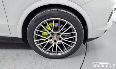 Porsche Cayenne 2023 3.0 Автомат в Москве № 213125, миниатюра 5