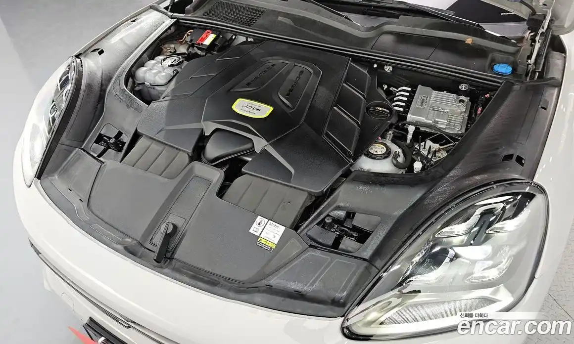 Porsche Cayenne 2023 3.0 Автомат в Москве № 213125, фото 6