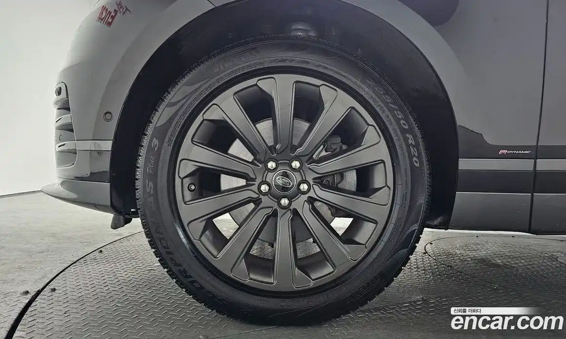 Land Rover Range-Rover Velar 2019 3.0 Автомат в Москве № 213416, фото 19