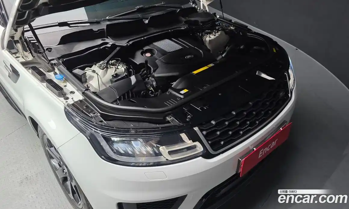 Land Rover Range-Rover Sport 2018 3.0 Автомат в Москве № 213555, фото 13