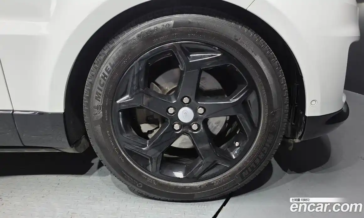 Land Rover Range-Rover Sport 2018 3.0 Автомат в Москве № 213555, фото 3