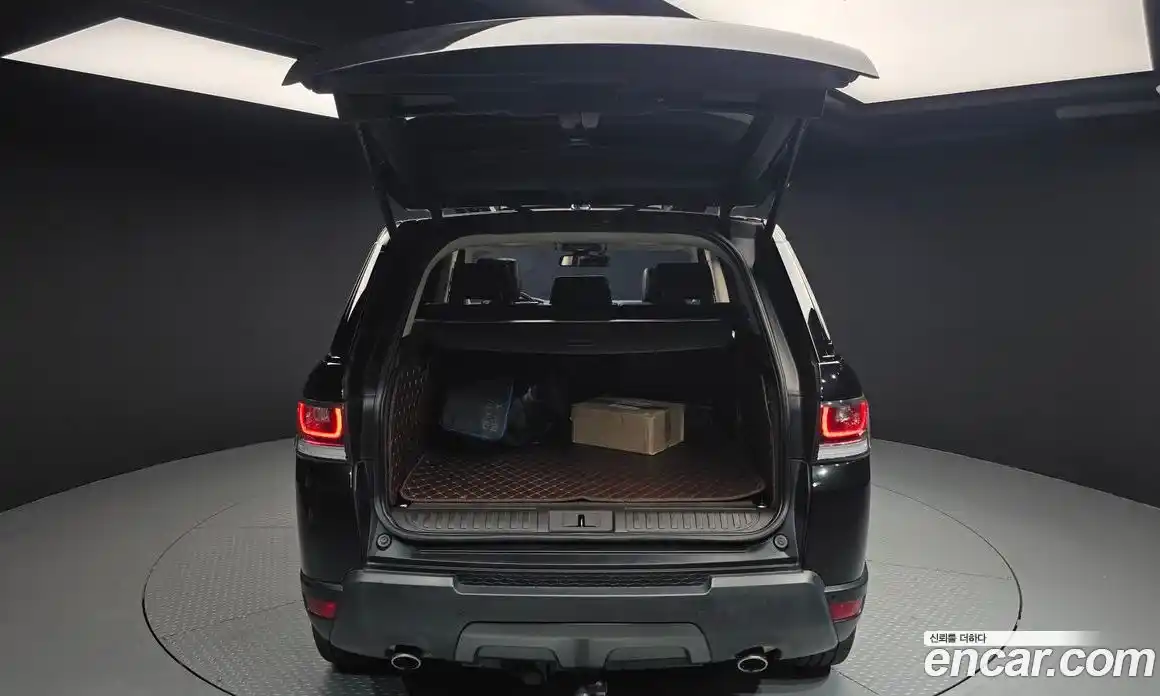 Land Rover Range-Rover Sport 2016 3.0 Автомат в Москве № 213749, фото 9