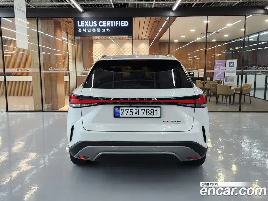 Lexus RX 2024 2.5 Вариатор в Москве № 214766, фото 4