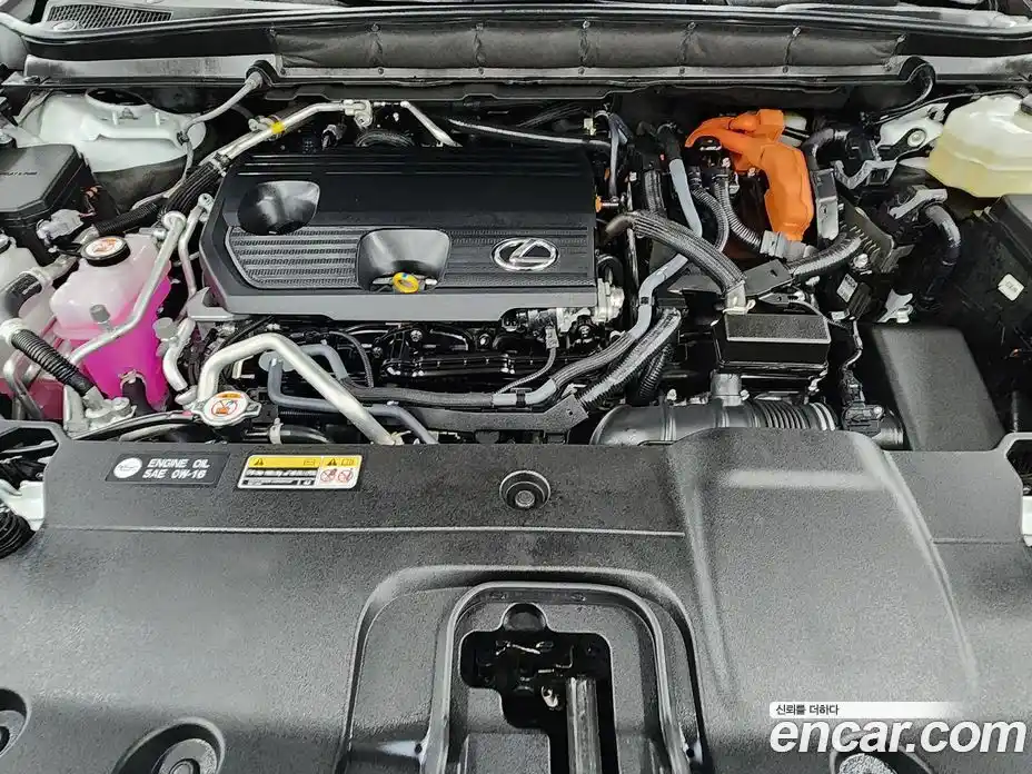 Lexus RX 2024 2.5 Вариатор в Москве № 214766, фото 9