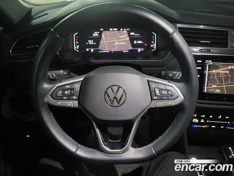 Volkswagen Tiguan 2023 2.0 Автомат в Москве № 214879, фото 16