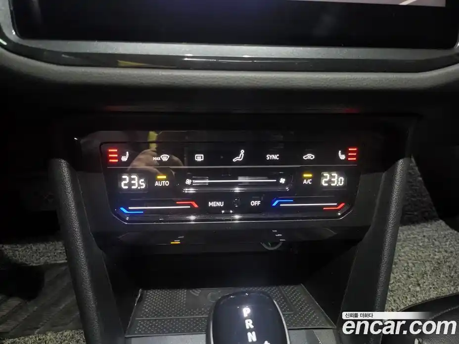 Volkswagen Tiguan 2023 2.0 Автомат в Москве № 214879, фото 18