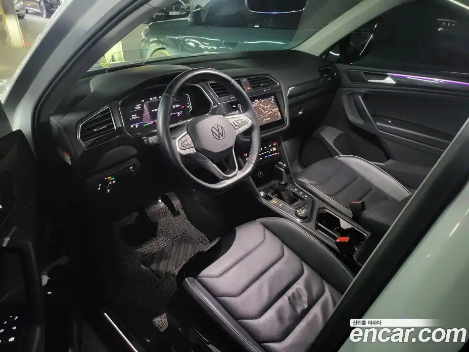 Volkswagen Tiguan 2023 2.0 Автомат в Москве № 214879, фото 8