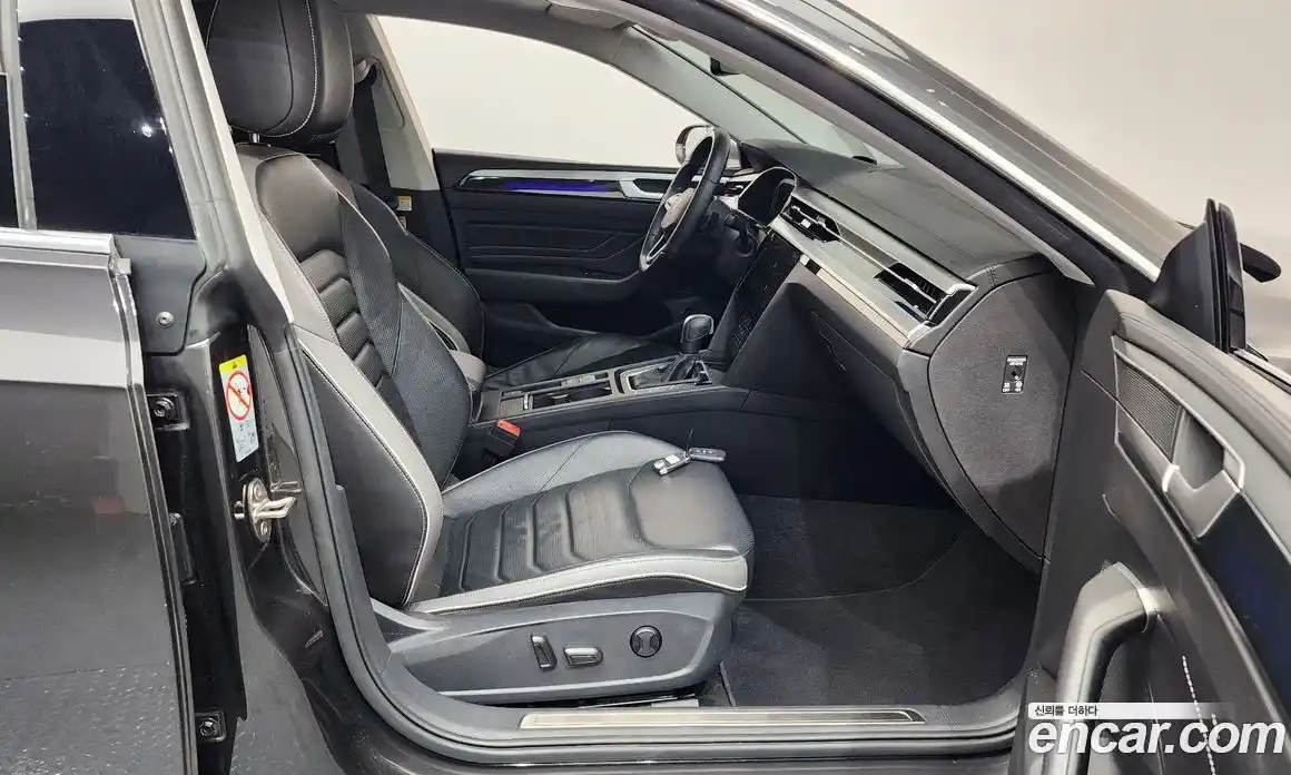 Volkswagen Arteon 2023 2.0 Автомат в Москве № 215121, фото 19