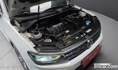 Volkswagen Tiguan 2018 2.0 Автомат в Москве № 215205, миниатюра 11