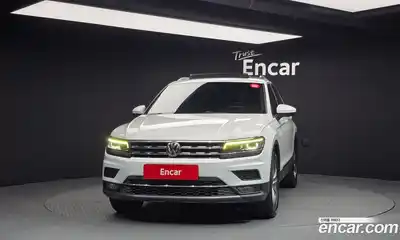 Volkswagen Tiguan 2018 2.0 Автомат в Москве № 215205, миниатюра 5