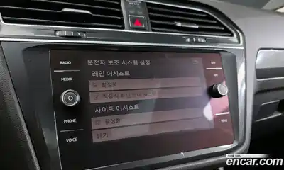 Volkswagen Tiguan 2018 2.0 Автомат в Москве № 215205, миниатюра 8