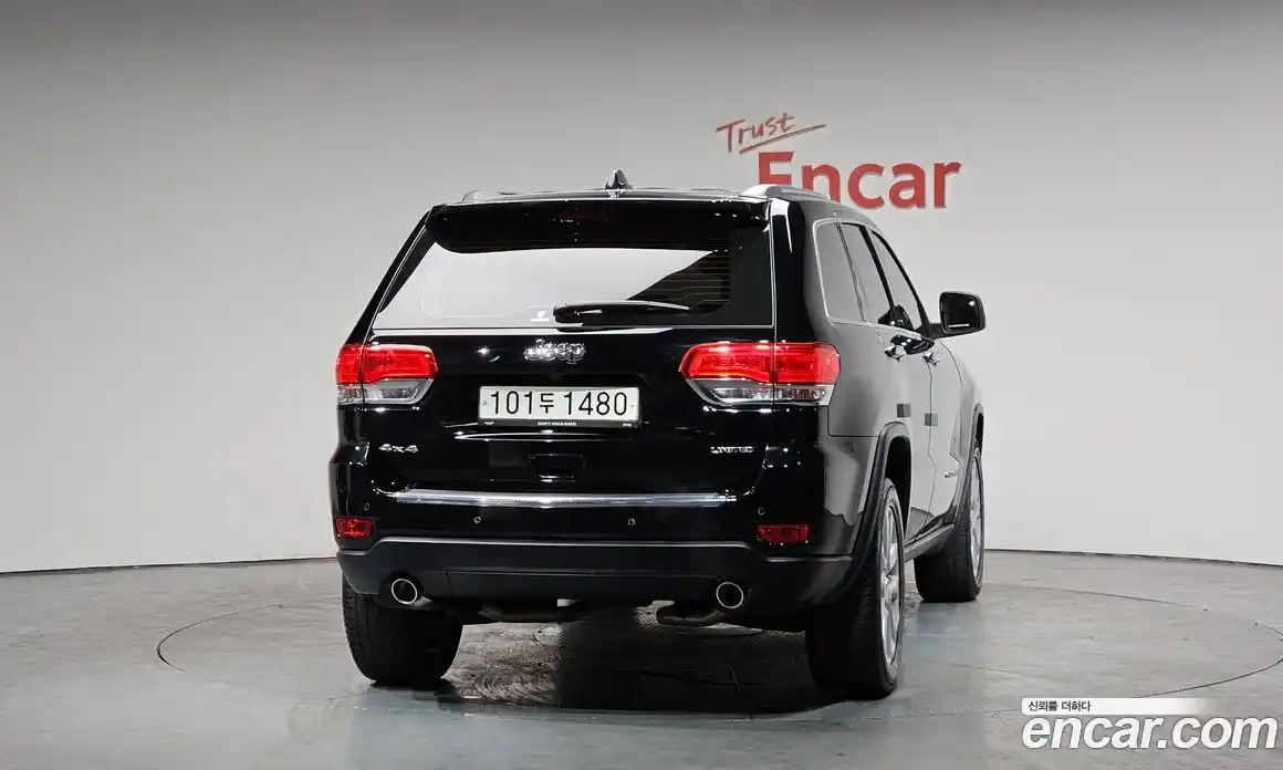 Jeep Cherokee 2017 3.6 Автомат в Москве № 215501, фото 19