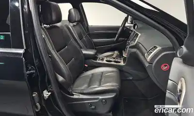 Jeep Cherokee 2017 3.6 Автомат в Москве № 215501, миниатюра 10