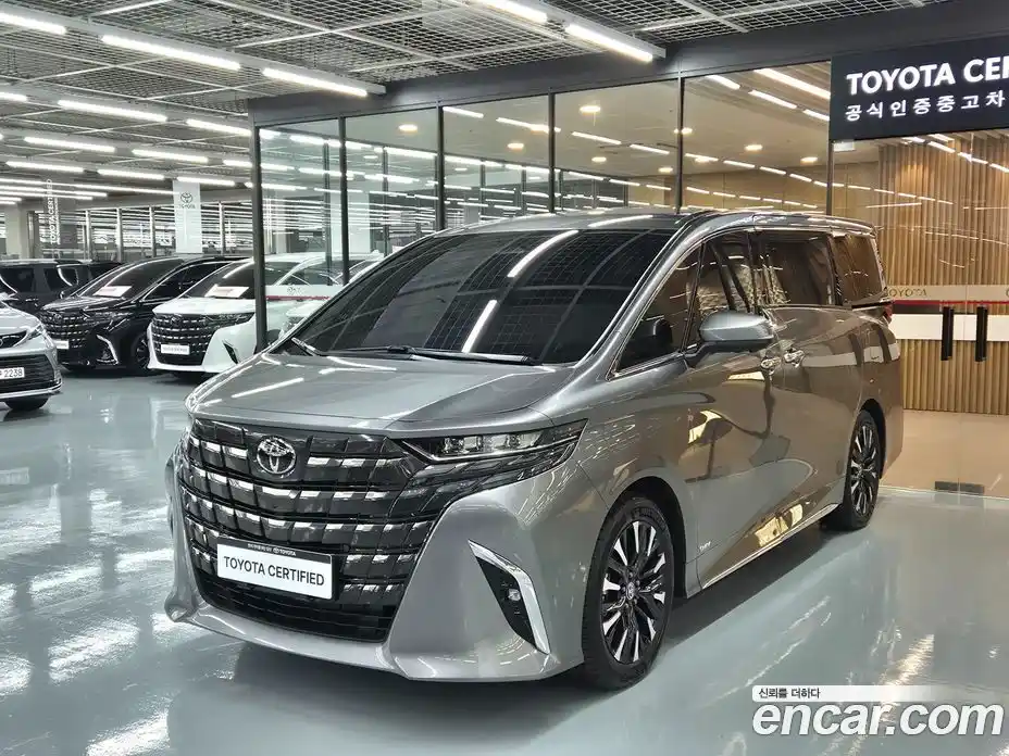Toyota Alphard 2025 2.5 Вариатор в Москве № 215569, фото 1
