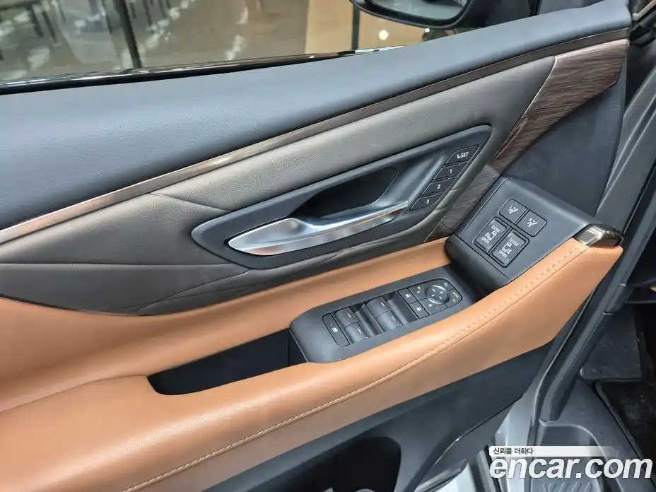 Toyota Alphard 2025 2.5 Вариатор в Москве № 215569, фото 13