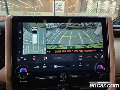 Toyota Alphard 2025 2.5 Вариатор в Москве № 215569, миниатюра 9