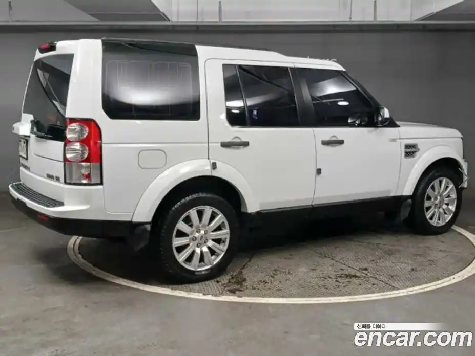 Land Rover Discovery 2013 3.0 Автомат в Москве № 217643, фото 4