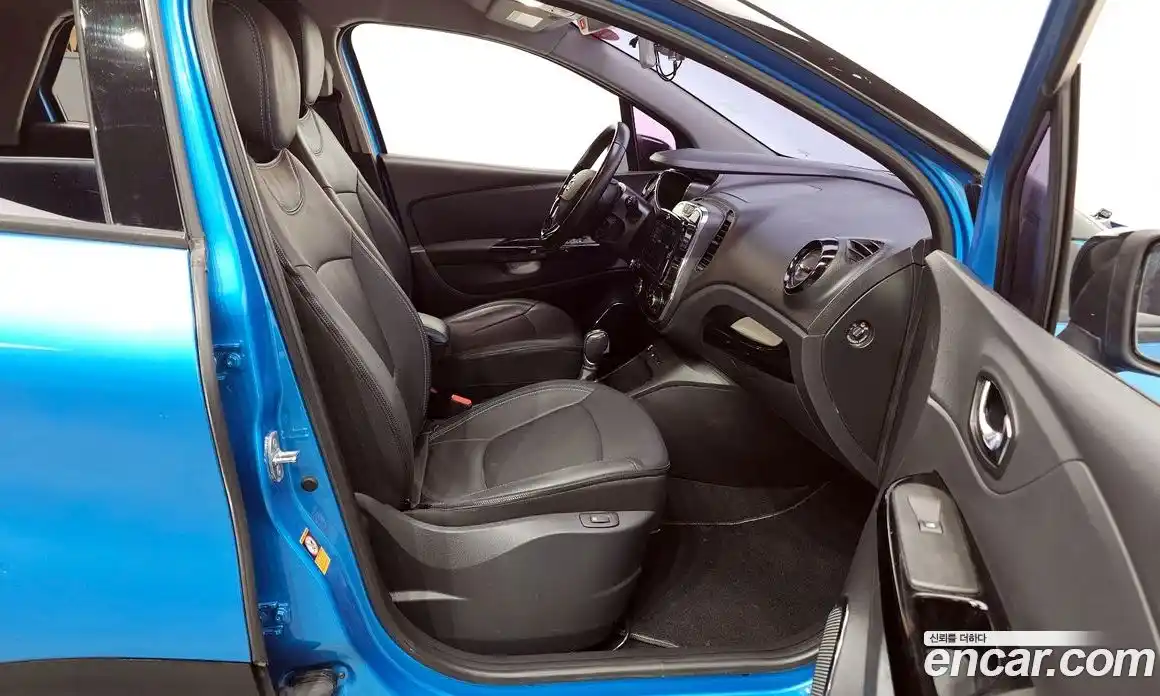 Renault QM3 2017 1.5 Автомат в Москве № 220809, фото 15