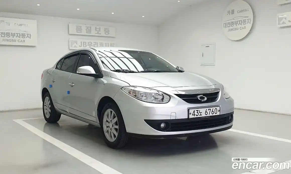 Renault SM3 2011 1.6 Механическая в Москве № 227374, фото 15