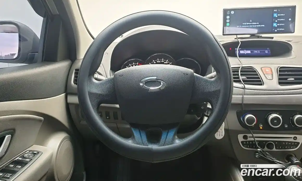 Renault SM3 2011 1.6 Механическая в Москве № 227374, фото 9