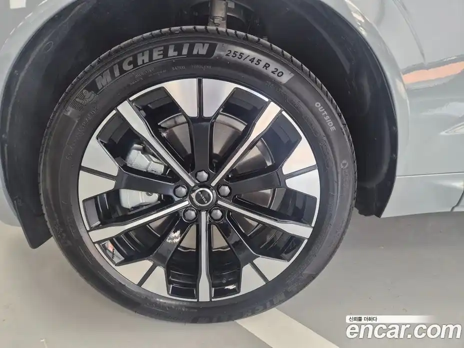 Volvo XC60 2026 2.0 Автомат в Москве № 230747, фото 5