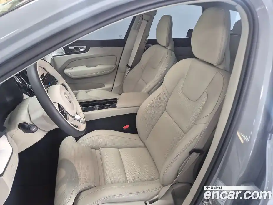 Volvo XC60 2026 2.0 Автомат в Москве № 230747, фото 10