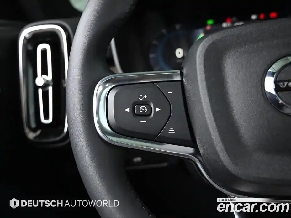 Volvo XC40 2024 0.2 Автомат в Москве № 230798, фото 16